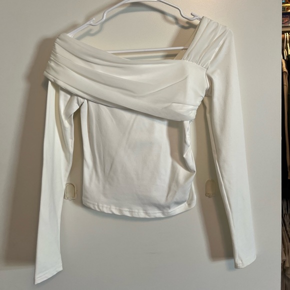 Princess Polly Off the Shoulder Top - Picture 4 of 4